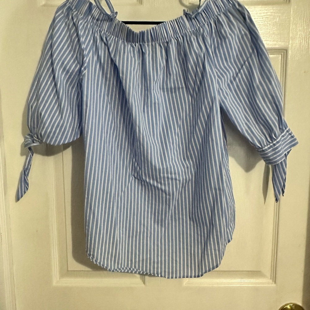 Women's Navy Floral Tops x2 - Picture 2 of 2